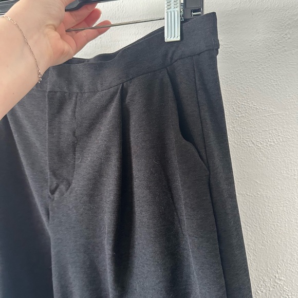 Vuori Wide Leg Elevation Trouser Pants size medium - Picture 5 of 9